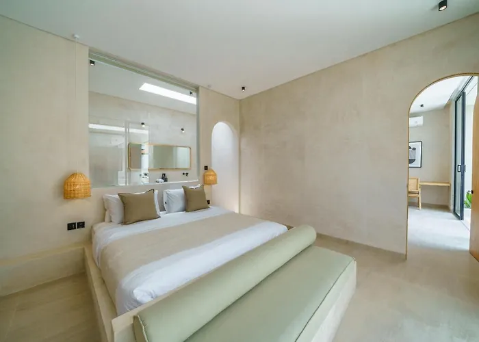 Villa Leros - Modern Chic 2br Mediterranean In Canggu!