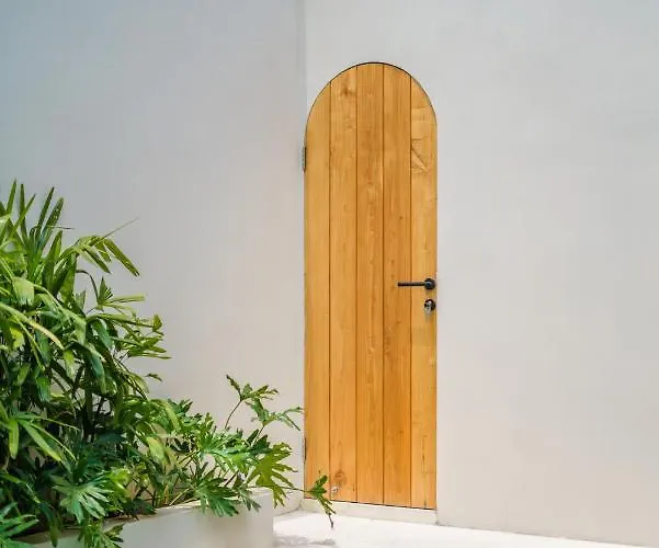 Leros - Modern Chic 2br Mediterranean In Canggu! Villa *