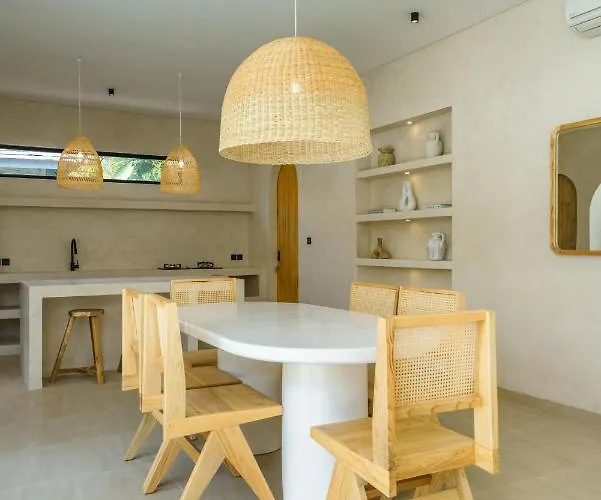 Villa Leros - Modern Chic 2br Mediterranean In Canggu! *